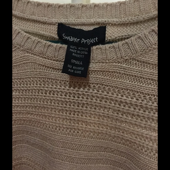 Pull Over Sweater - Picture 3 of 4