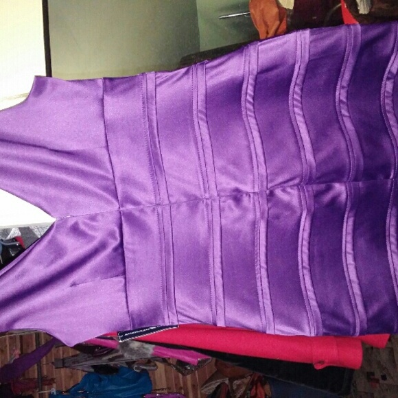 Dress - Picture 2 of 2