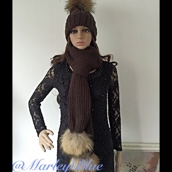 Brown Knit SCARF Genuine Fur Pompom - Picture 2 of 2