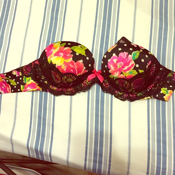 Strapless Victoria secret push up