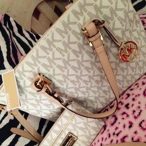 Large Michael Kors bag