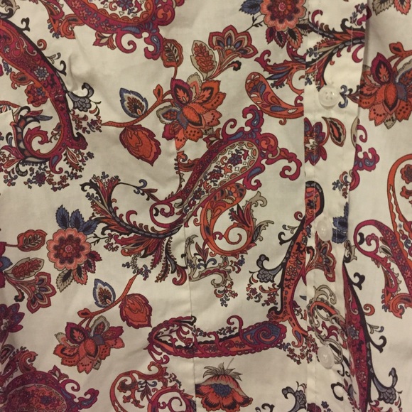 Super fun printed button up - Picture 2 of 2