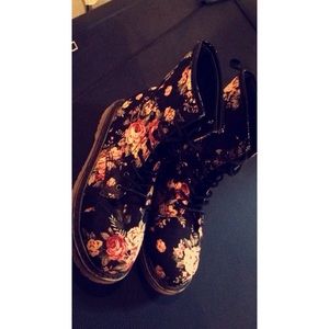 Floral Dr. Marten Boots. Like New Only Worn Once!