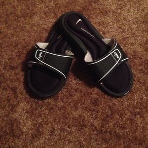 Nike foam sandal