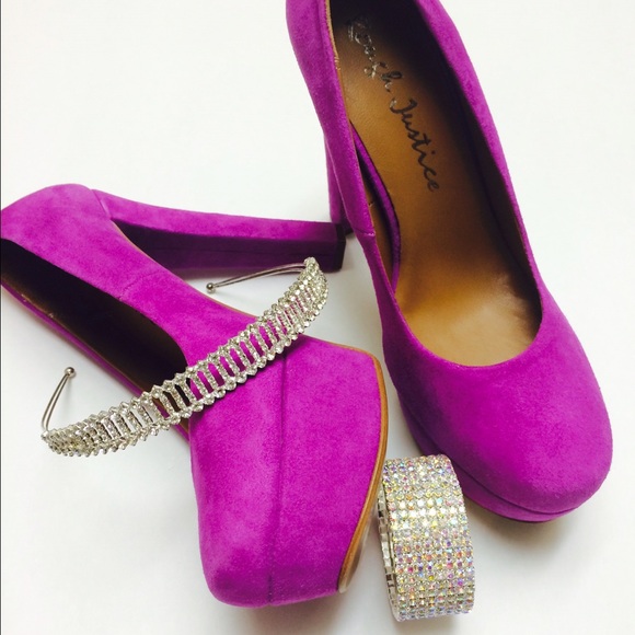 Rough Justice Shoes - NWT Italian leather heels in fuchsia color