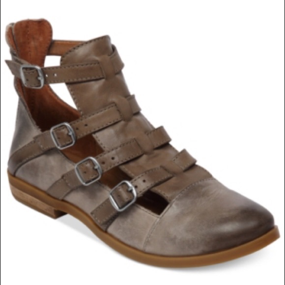 Lucky Brand Hotcha sandal/bootie