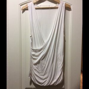 White cross over tank. XL