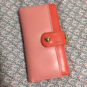 Nordstrom genuine recycled leather wallet 💞