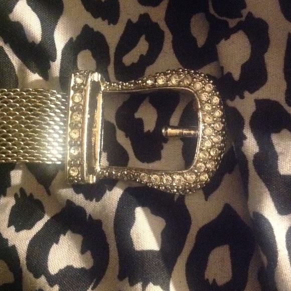 Crystal studded braclet - Picture 2 of 3