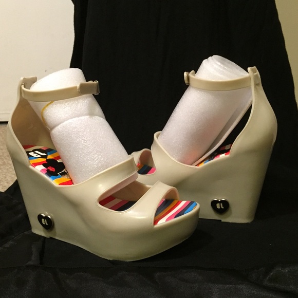 Wedge Heels Gel Shoes - Picture 4 of 4