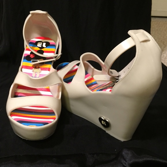 Wedge Heels Gel Shoes - Picture 3 of 4