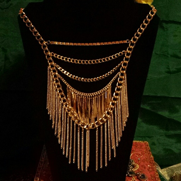 Shimmering gold tones chandelier Necklaces