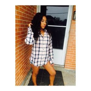 Meet your Posher, Isis