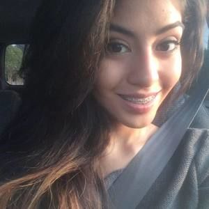 Meet your Posher, Thalia