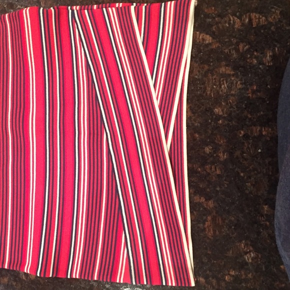 BCBG maxazria bodycon skirt - Picture 2 of 3