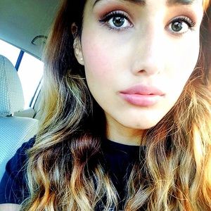 Meet your Posher, Mariel