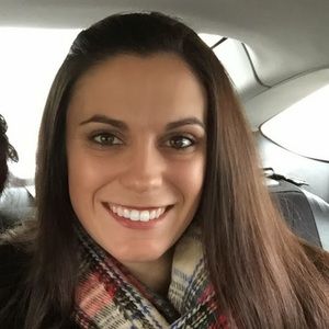 Meet your Posher, Courtney