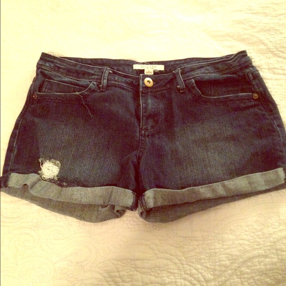 Great fitting jean shorts!