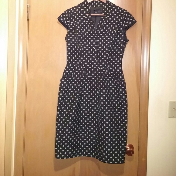 Dress - Picture 1 of 4