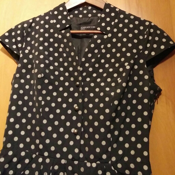 Dress - Picture 2 of 4