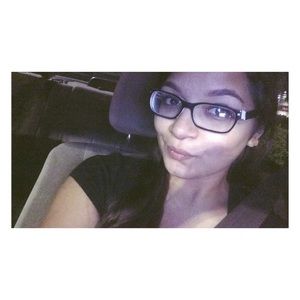 Meet your Posher, Fatima