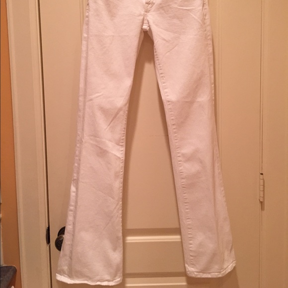 7 for all mankind white bootcut jeans gently worn