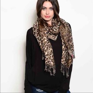 Leopard scarf