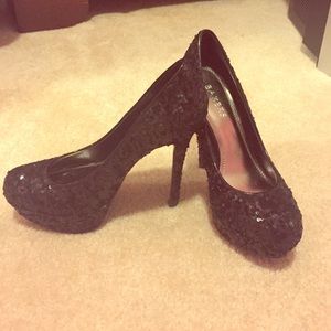 Bakers Black sequence heels! Size 7 1/2
