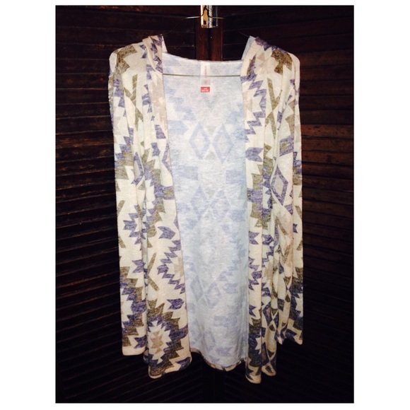 AZTEC DESIGN CARDIGAN