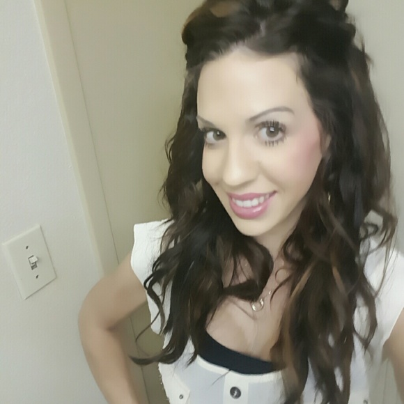 Meet your Posher, Nichole