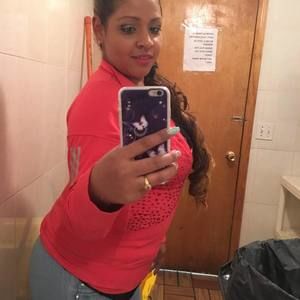 Meet your Posher, Estefania