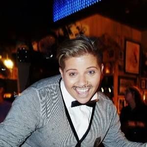 Meet your Posher, Celeste