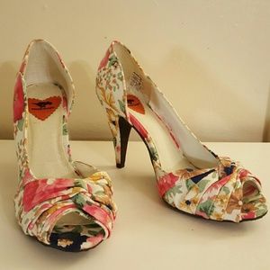 Rocket Dog Floral d'Orsay Pumps-Size 8 1/2