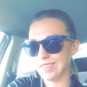 Meet your Posher, Rebekah