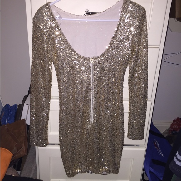 GOLD SEQUIN LOW BACK MINI DRESS SIZE US SIZE 4 NWT - Picture 2 of 4