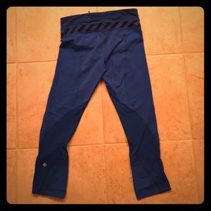 Lulu Lemon Run Inspire Crop