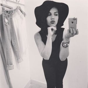 Meet your Posher, Ashley