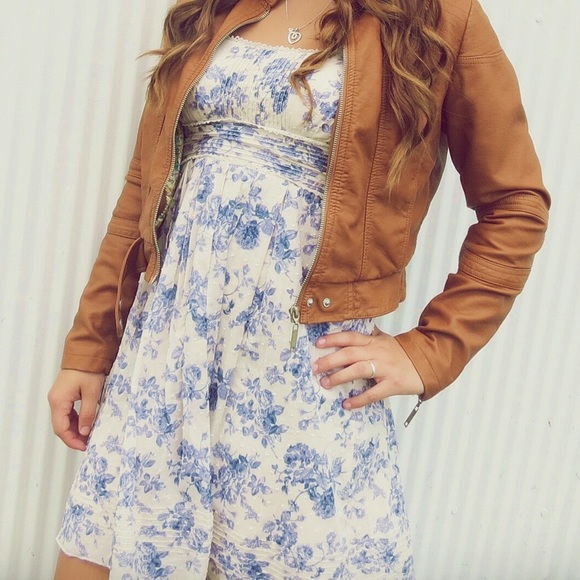 Off white and blue flowered sundress - Picture 2 of 2