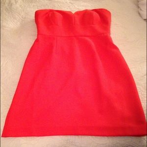 Strapless Gianni Bini Dress!!