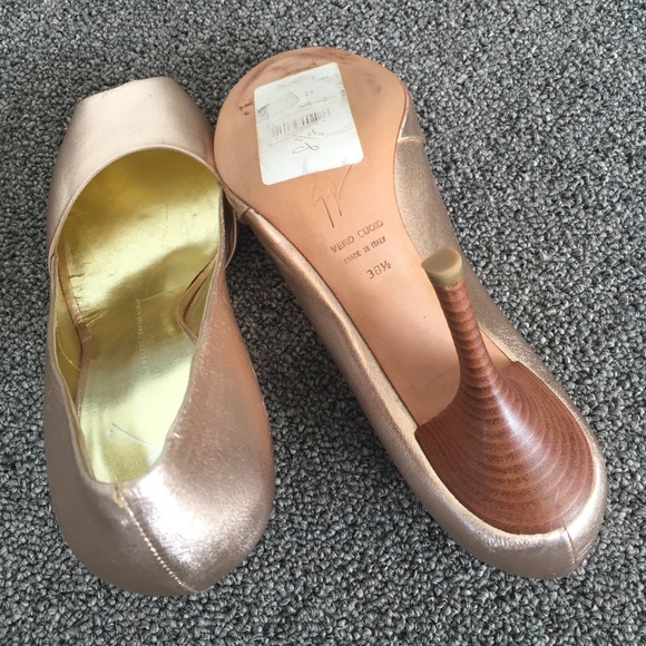 Giuseppe Zanotti authentic Size 38.5 Made in Italy - Picture 4 of 4