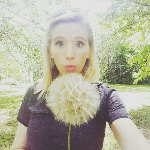 Meet your Posher, Vanessa - Picture 2 of 2