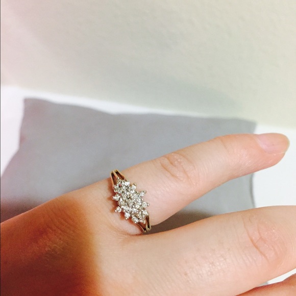 Diamond Ring - Picture 2 of 4