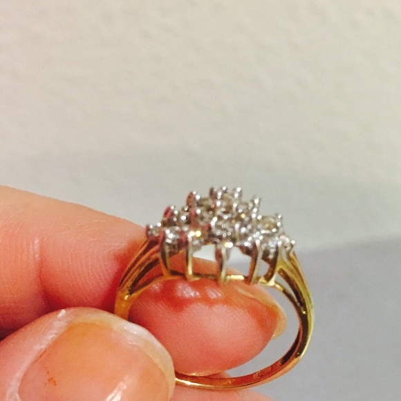 Diamond Ring - Picture 3 of 4
