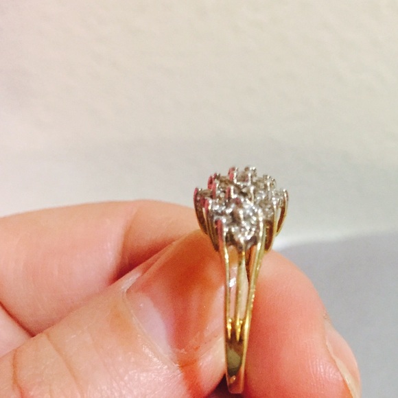 Diamond Ring - Picture 4 of 4
