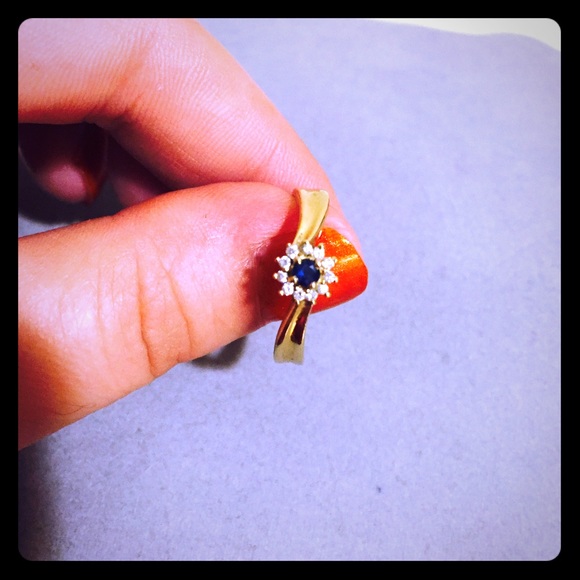 Blue sapphire & diamond accents Ring
