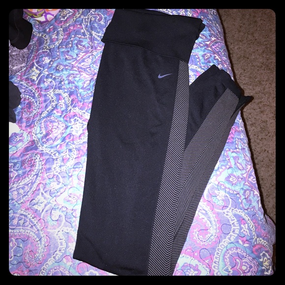 Nike Dri-Fit Yoga Skinny Workout Pants