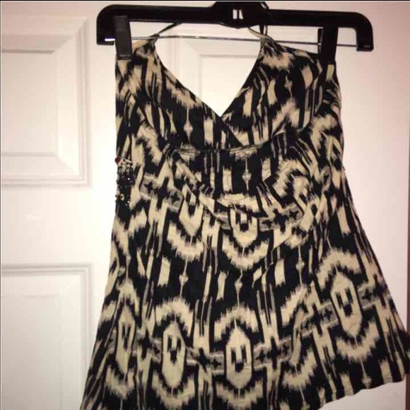 Halter top - Picture 2 of 3