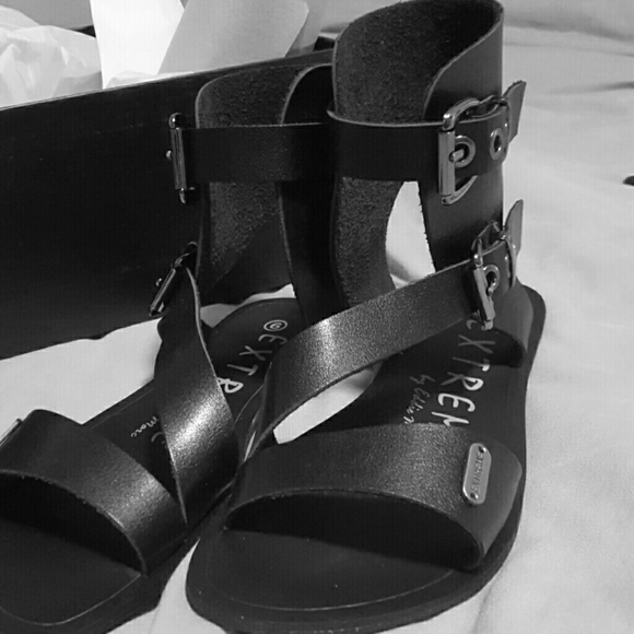 Extreme by Eddie Marc Shoes - Trish Black band and buckle sandals
