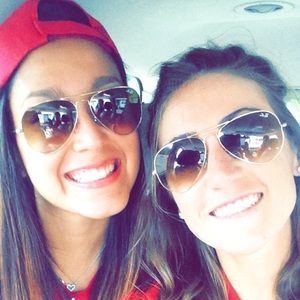 Meet your Posher, Casey