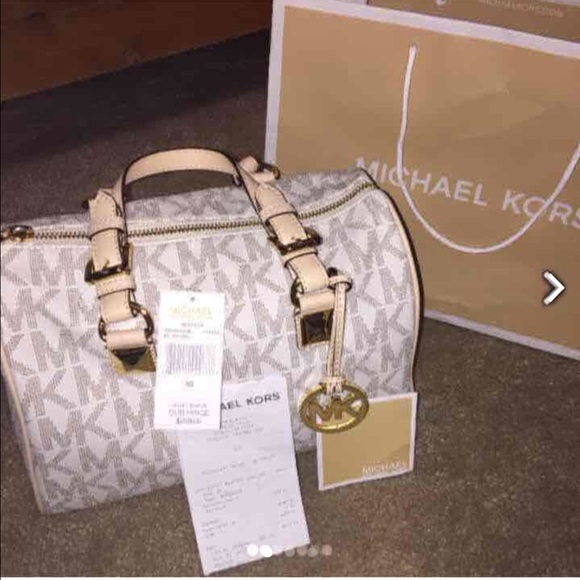 SOLD Authentic Michael Kors Grayson Satchel - Picture 1 of 3